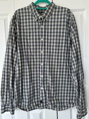 Abercrombie & Fitch Men’s Navy and White Plaid Button-Down Shirt